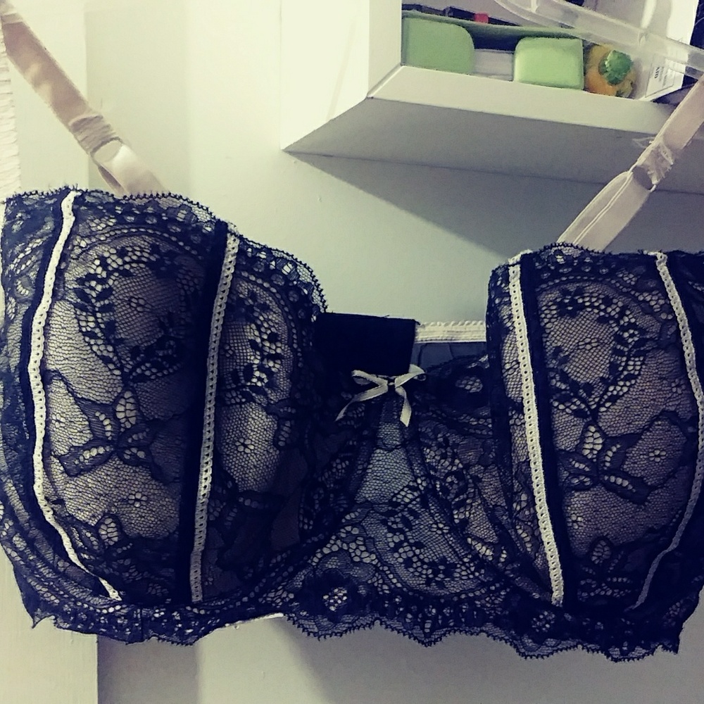 NWOT. I purchased this on Poshmark but it did not